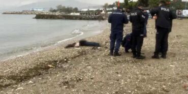 Bursa Mudanya’da plajda erkek cesedi bulundu Üzerinden not çıktı