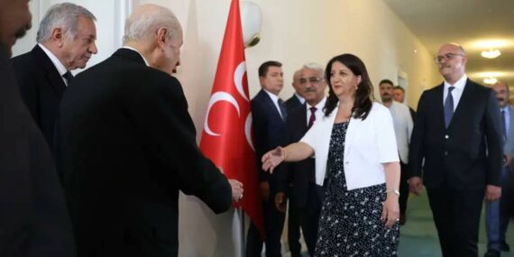 DEM Parti İmralı heyeti Devlet Bahçeli’yle görüştü