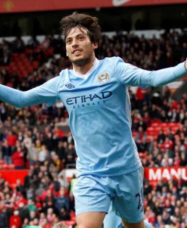 David Silva 3 yıl sonra futbola geri döndü! Yeni kulübü belli oldu