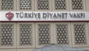 Diyanet Vakfı’nda üç üst düzey yönetici görevden alındı Vakıftan dikkat çeken açıklama