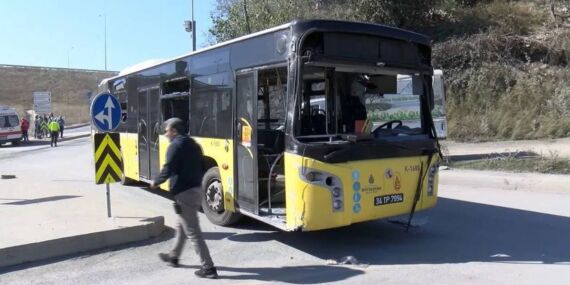 Sultangazi’de İETT otobüsü duvara çarptı: Yaralılar var