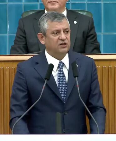 Özgür Özel’den Erdoğan’a ‘Bu milletin elinden sizi Trump kurtaramaz’