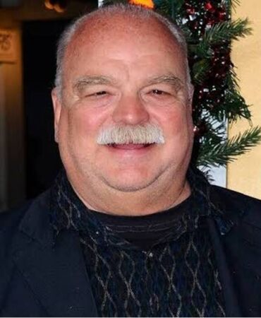 Richard Riehle
